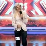 Bulgarie : une candidate de &laquo;&nbsp;X Factor&nbsp;&raquo; tombe de la scène (VIDEO)