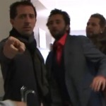 Le faux clash de Gad Elmaleh avec un chanteur de R&rsquo;n&rsquo;B (VIDEO)
