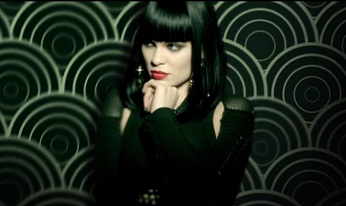 Jessie J – Domino (CLIP)