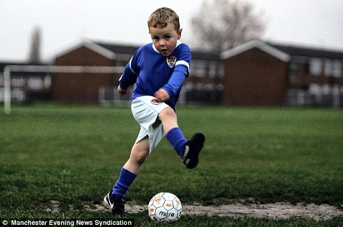 Charlie Jackson, 5 ans, nouvelle recrue de Manchester United