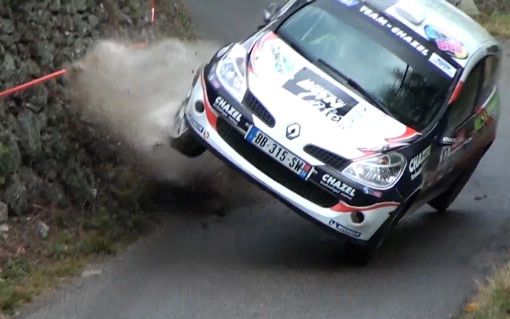 Crash Clio au Rallye des Cevennes 2011 (VIDEO)