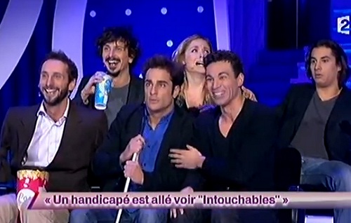 Sketch : un handicapé est allé voir « Intouchables » (VIDEO)