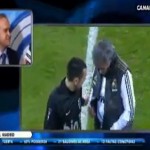 Un joueur repart avec le blouson de Mourinho (VIDEO)