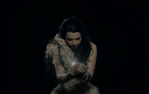 Evanescence – My Heart Is Broken (CLIP)