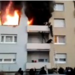 Des jeunes sauvent une vieille dame de son appartement en feu ! (VIDEO)