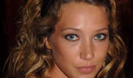 laura smet