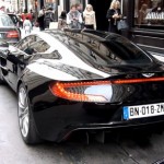 Il cale 2 fois en plein milieu de Paris en Aston Martin One-77 (VIDEO)