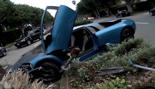 Crash d’une Lamborghini Murcielago à Beverly Hills (VIDEO)