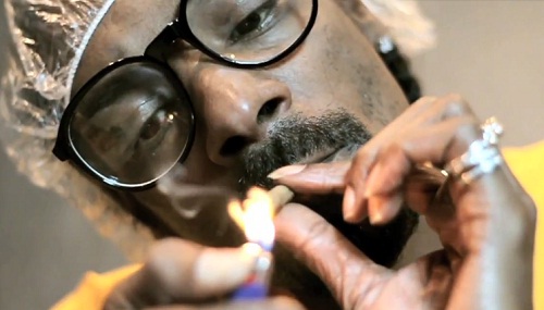 Snoop Dogg – Stoner’s Anthem (CLIP)