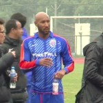 Chine : Anelka promu entraîneur ! (VIDEO)