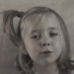 Portrait : il filme sa fille chaque semaine pendant 12 ans (VIDEO)