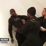 Afrique du Sud : Arrestation musclée dans une galerie d&rsquo;art (VIDEO)
