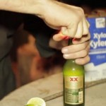 65 manières d’ouvrir une bouteille de bière sans décapsuleur (VIDEO)