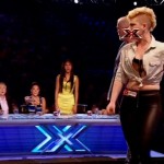 X-Factor UK : une candidate pète les plombs et insulte le jury (VIDEO)