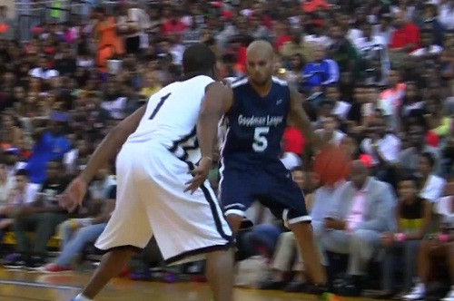 Basket : Chris Brown fait le show face à des joueurs NBA (VIDEO)
