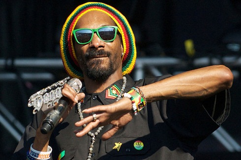Snoop Dogg change de nom ! (VIDEO)