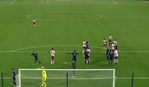 Thierry Henry suspendu un match pour un coup de tête (VIDEO)
