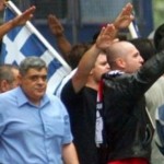 Grèce : Les néonazis s&rsquo;en prennent aux vendeurs immigrés (VIDEO)