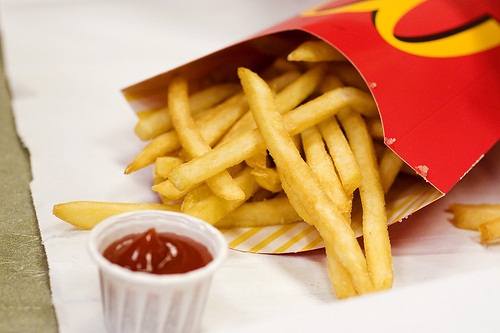 Les secrets de fabrication des frites du McDo (VIDEO)