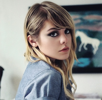 Coeur de Pirate – Place de la République (CLIP)