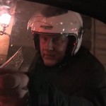 Gérard Depardieu accoste une actrice X en scooter (VIDEO)