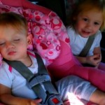 L’effet Gangnam Style sur un bébé endormi (VIDEO)