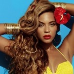 Beyoncé pose en bikini pour H&M (PHOTOS ET VIDEO)