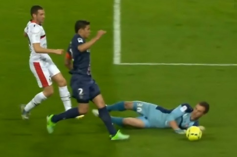 PSG – Nice : L’incroyable but de Thiago Silva (VIDEO)
