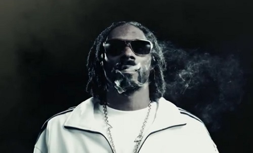 Snoop Lion feat. Miley Cyrus – Ashtrays and Heartbreaks (CLIP)