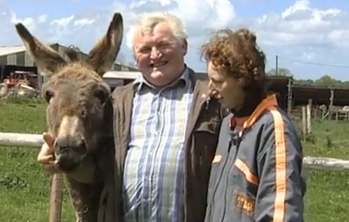 L’Amour est dans le pré : Thierry dévoile son clip (VIDEO)