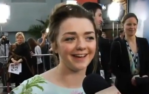 Game of Thrones : Les acteurs chantent le générique (VIDEO)