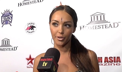 Nabilla parle de son émission aux médias américains (VIDEO)
