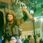 Deux soldats israéliens suspendus après une danse avec des Palestiniens (VIDEO)