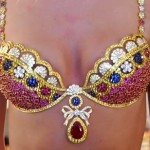 Candice Swanepoel et son soutien-gorge à 10 millions de dollars (PHOTOS ET VIDEO)