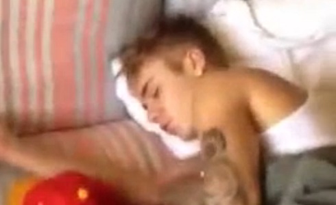 Justin Bieber dément avoir payé une prostituée au Brésil (VIDEO)
