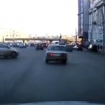 On dit que les femmes ne savent pas conduire… et pourtant (VIDEO)
