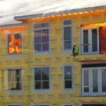 Le sauvetage impressionnant d&rsquo;un ouvrier d&rsquo;un immeuble en feu au Texas (VIDEO)