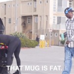 Il piège des mecs avec son postérieur moulé dans un legging (VIDEO)