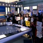Le JT de France 2 de David Pujadas interrompu par des intermittents (VIDEO)