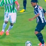 Ronaldinho est magique ! (VIDEO)