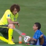 David Luiz : sa rencontre émouvante avec un jeune handicapé (VIDEO)