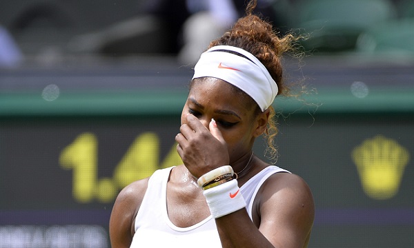 Wimbledon : Serena Williams totalement désorientée sur le court (VIDEO)
