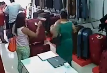 Le vol dans la caisse le plus « tranquille » du moment (vidéo)