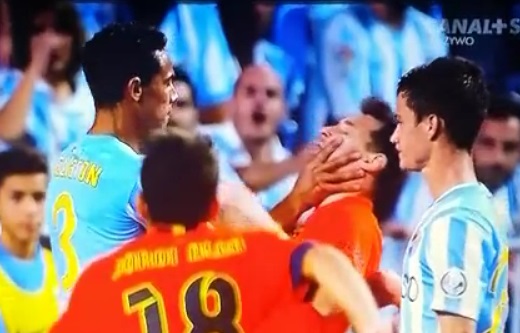 Messi se fait remettre en place par un joueur de Malaga (vidéo)