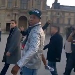 Jay-Z vexé de ne pas être reconnu par un touriste (vidéo)