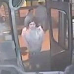 Un voleur se fait coincer d&rsquo;une manière bien embarrassante (vidéo)