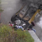 Les spectateurs d&rsquo;un rallye échappent miraculeusement à un crash (vidéo)
