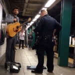 Arrestation musclée d’un musicien dans le métro new-yorkais (vidéo)