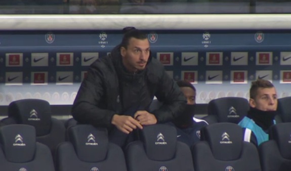 Ibrahimovic fait une blague au kiné (vidéo)