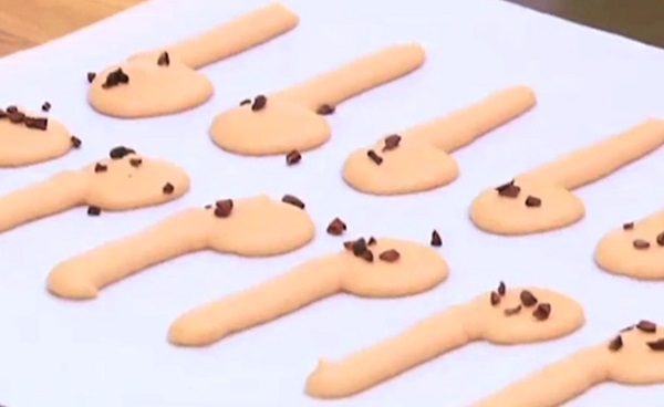 Le meilleur pâtissier : un candidat réalise des macarons en forme de pénis (vidéo)